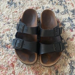 Black Birkenstocks!!